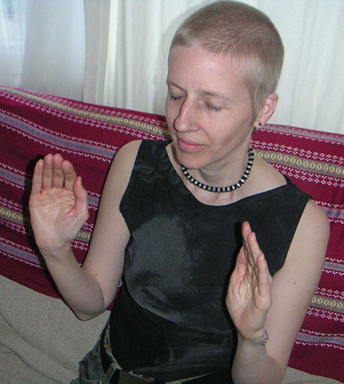 Brighton Reiki practitioner sending Reiki through time and space